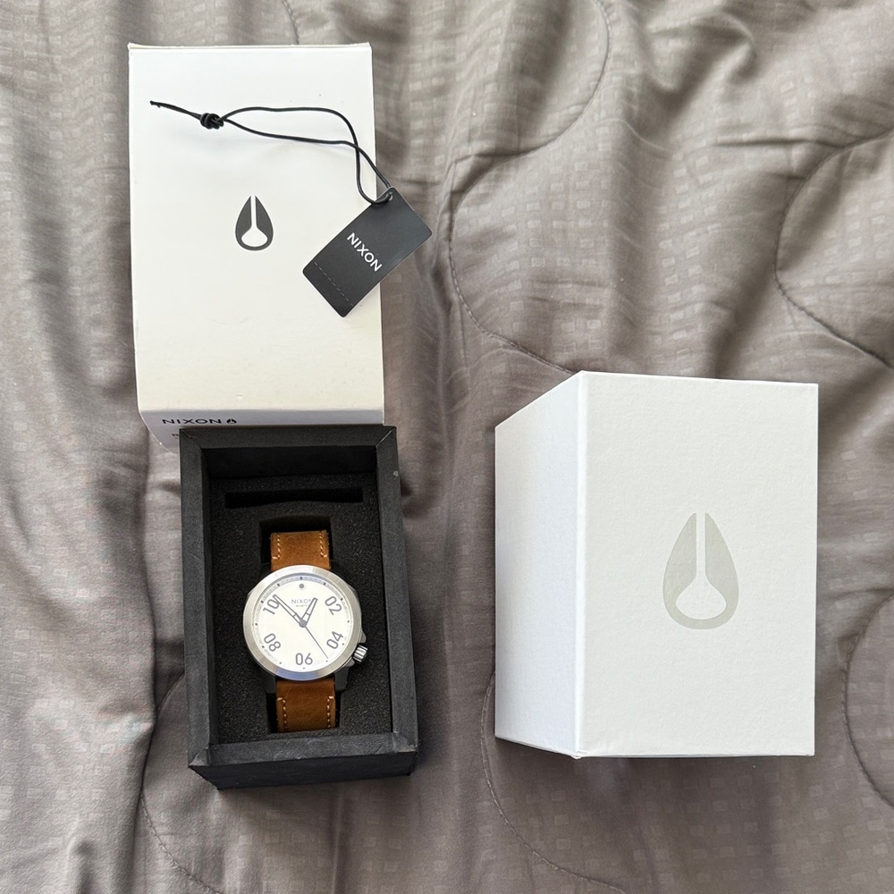 Nixon Ranger White Dial Brown Leather Watch - clean and classy / timeless